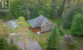 419 SOUTH MARY LAKE ROAD | Huntsville Ontario | Slide Image Seven