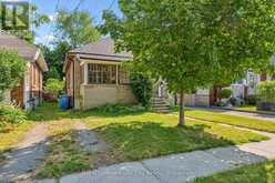 22 BOULT AVENUE | Guelph Ontario | Slide Image Eight