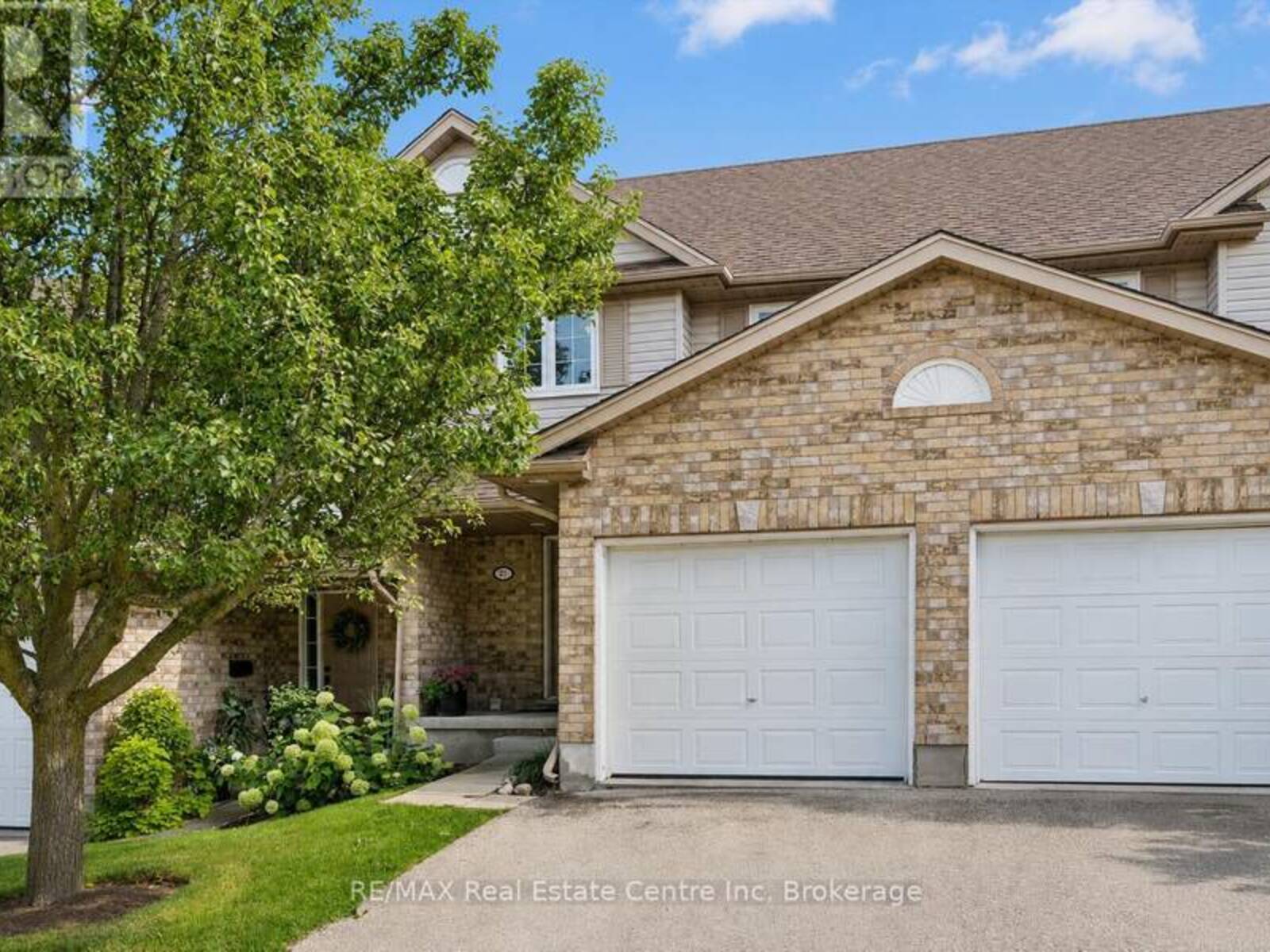 21 - 31 SCHRODER CRESCENT, Guelph, Ontario N1E 7M6