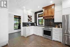 1126A S LAKE BERNARD ROAD | Sundridge Ontario | Slide Image Nine