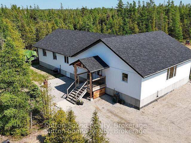 107 WHISKEY HARBOUR ROAD Georgian Bluffs Ontario, N0H 2T0 - 6 Bedrooms Home For Sale