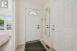73 WAXWING CRESCENT | Guelph Ontario | Slide Image Three