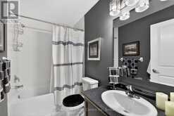 42 COURTING HOUSE PLACE | Georgina Ontario | Slide Image Nineteen
