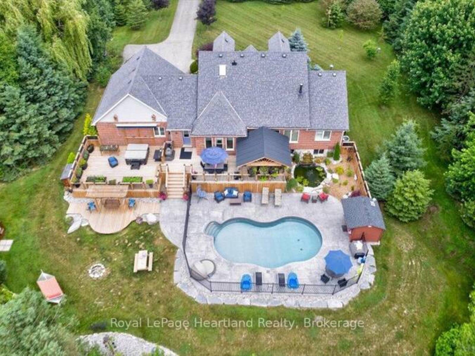 36241 GORE ROAD, Grand Bend, Ontario N0M 1T0