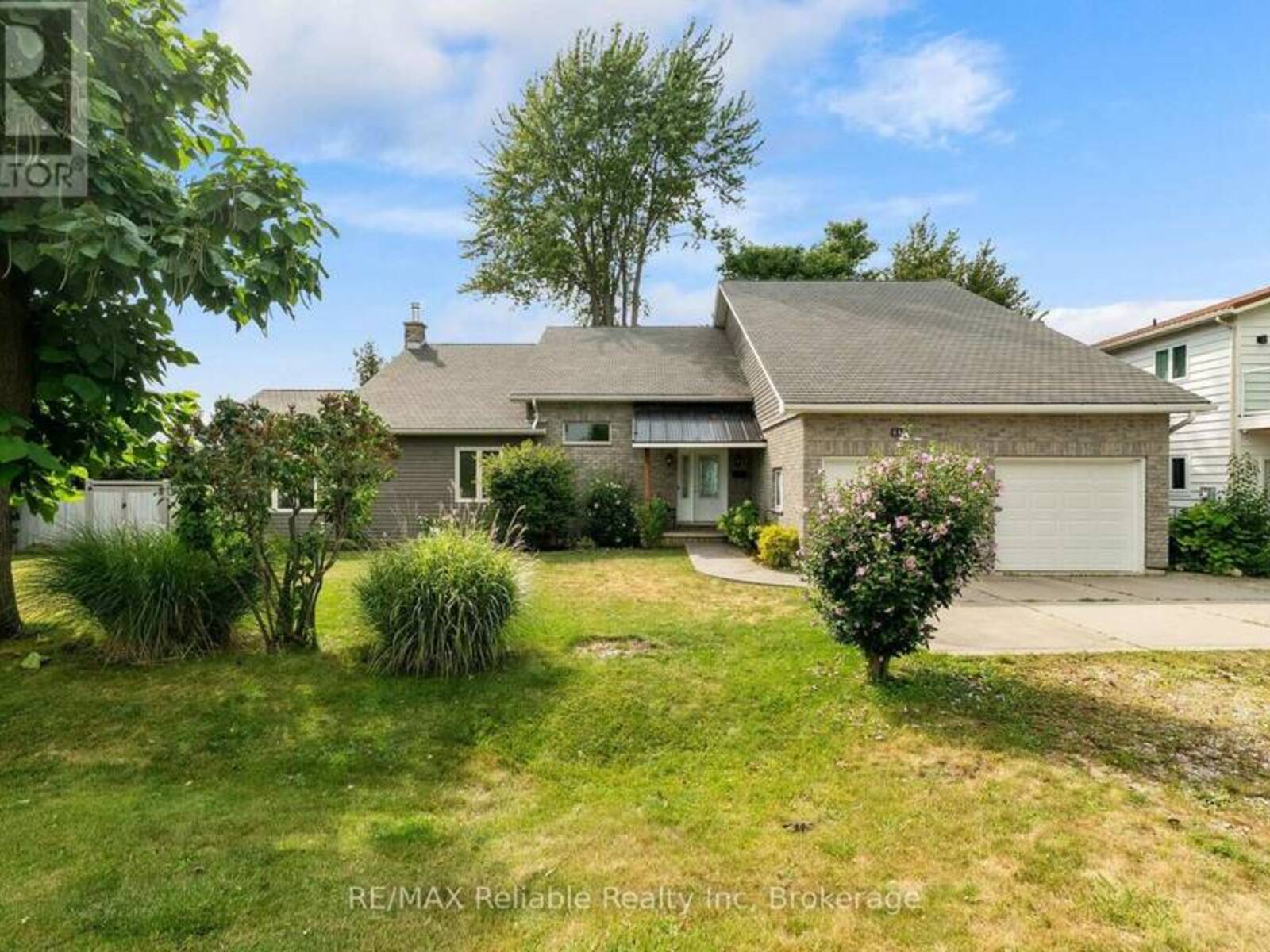 113 TUYLL STREET, Bayfield, Ontario N0M 1G0