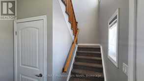 33 GOODWIN DRIVE | Huntsville Ontario | Slide Image Three