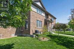 128 INGRAM DRIVE | Guelph Ontario | Slide Image Four