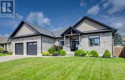 354 WESTWOOD DRIVE | Walkerton Ontario | Slide Image Two