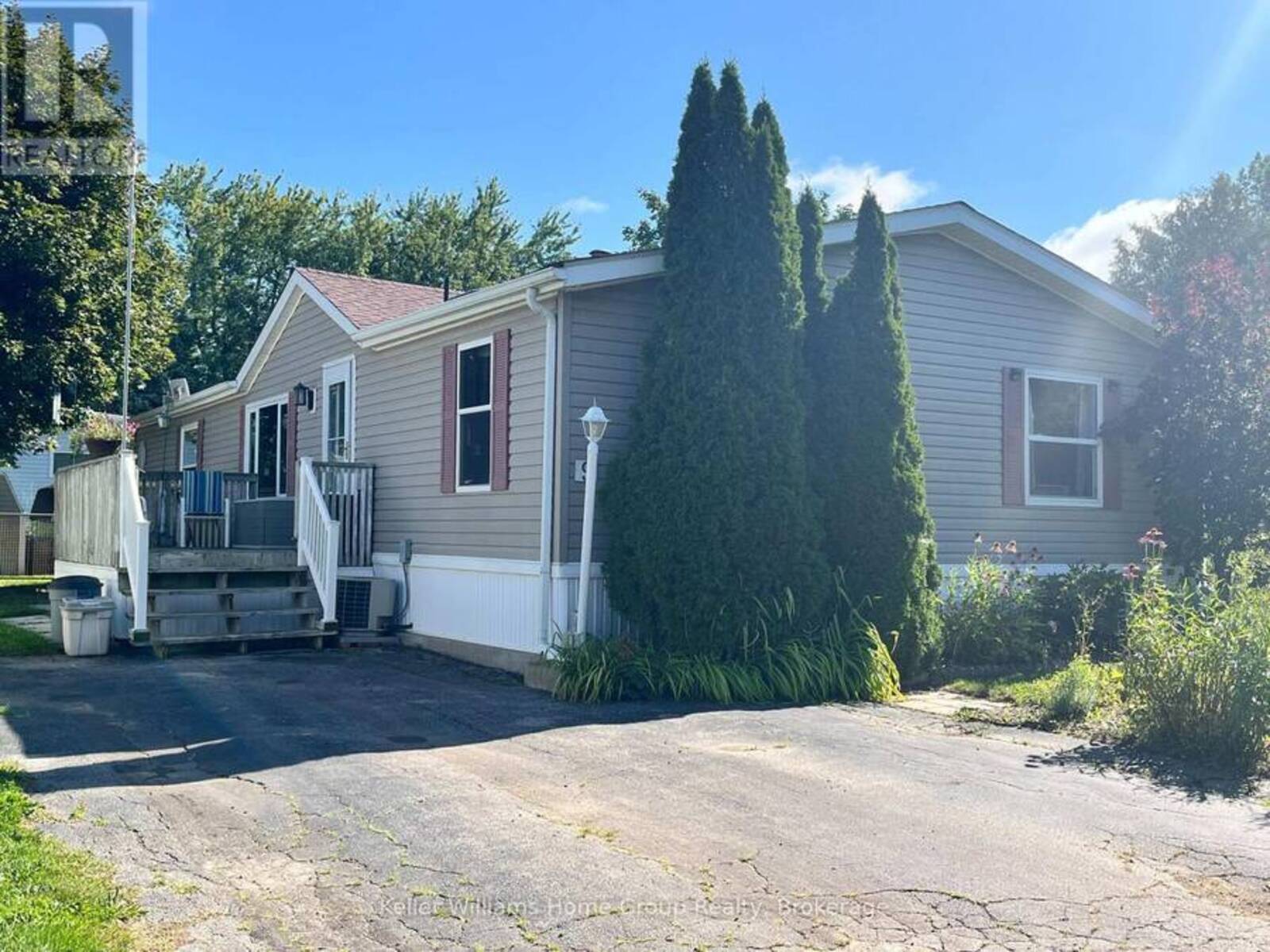 9 FIRST AVENUE, Fergus, Ontario N1M 2W5