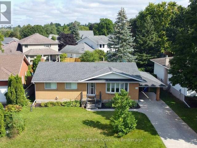 72 3RD STREET Hanover Ontario, N4N 3H9 - 3 Bedrooms Home For Sale