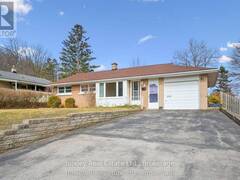 8 GORDON STREET Cambridge Ontario, N1S 2G4