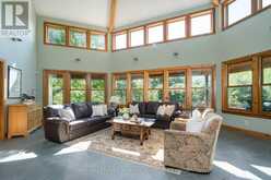 147 ALTA ROAD | The Blue Mountains Ontario | Slide Image Four