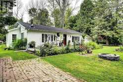 22 BALSAM STREET | Tiny Ontario | Slide Image Two