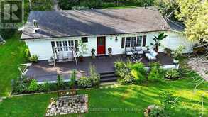 22 BALSAM STREET | Tiny Ontario | Slide Image Four