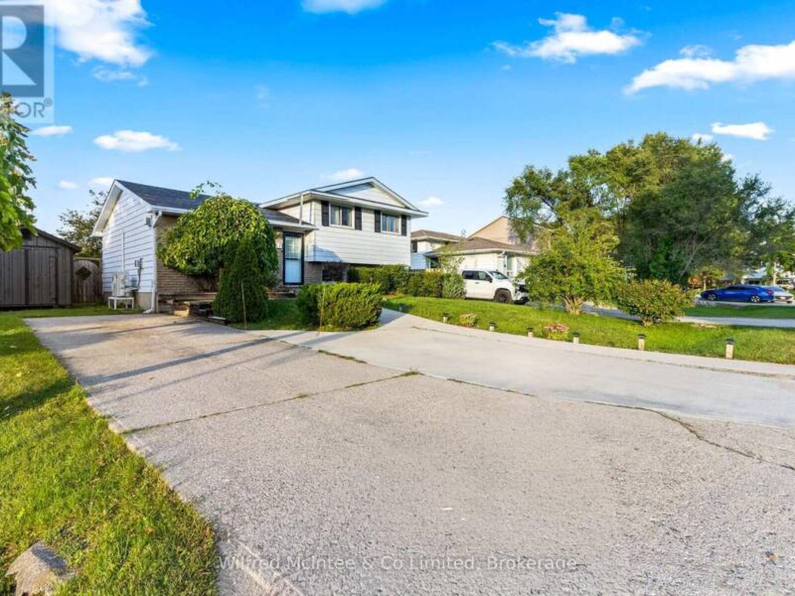 517 WALES DRIVE, Port Elgin, Ontario N0H 2C1
