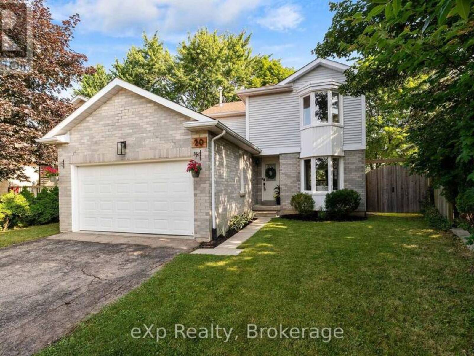 20 EDISON CRESCENT, Stratford, Ontario N5A 7V1