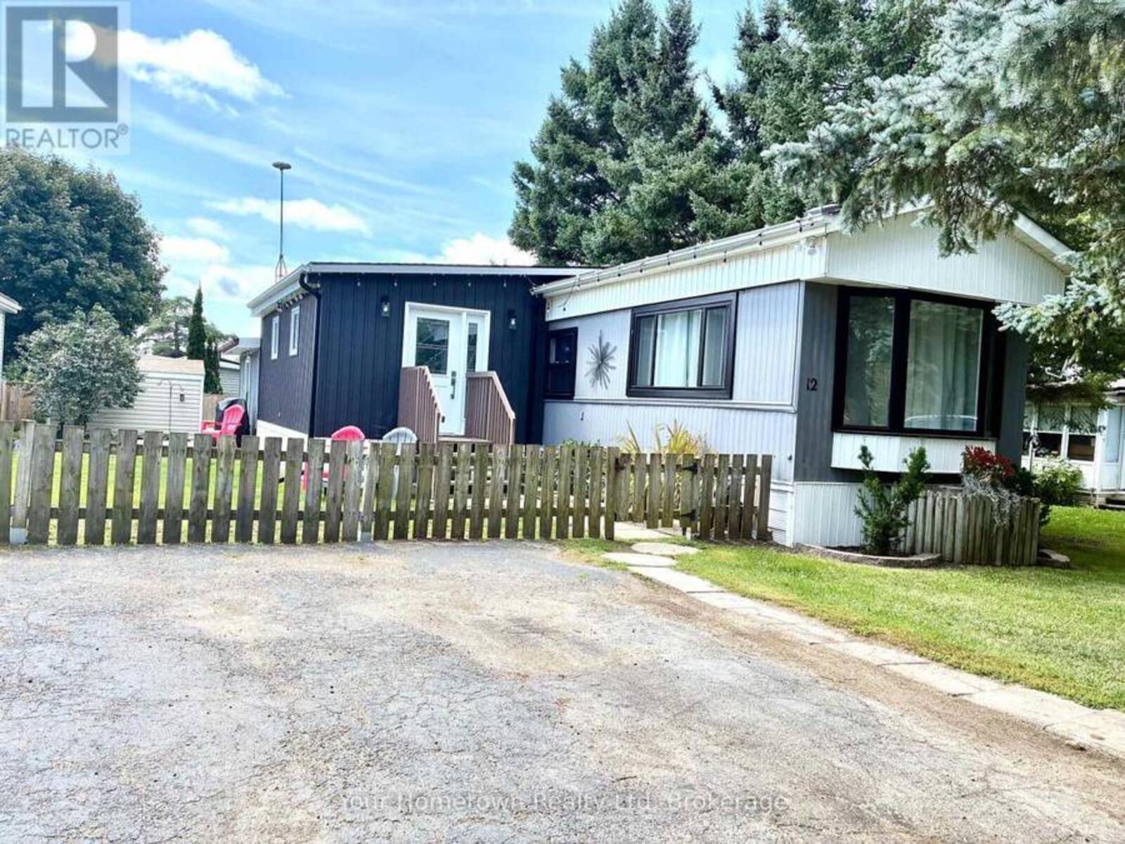 12 SECOND AVENUE, Fergus, Ontario N1M 2W5