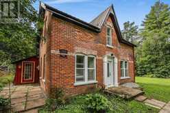 1289 GRAHAM ROAD | Gravenhurst Ontario | Slide Image Three