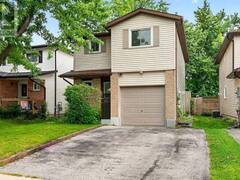 58 MAITLAND DRIVE Barrie Ontario, L4M 5V7