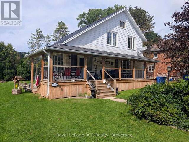 376 GEORGE STREET E Durham Ontario, N0G 1R0 - 4 Bedrooms Waterfront Home For sale