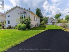 184 MAIN STREET Emsdale Ontario, P0A 1M0