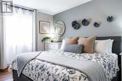301 NORMAN STREET | Stratford Ontario | Slide Image Thirteen