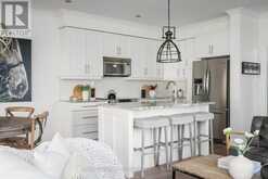 35 SIDE LAUNCH WAY | Collingwood Ontario | Slide Image Ten