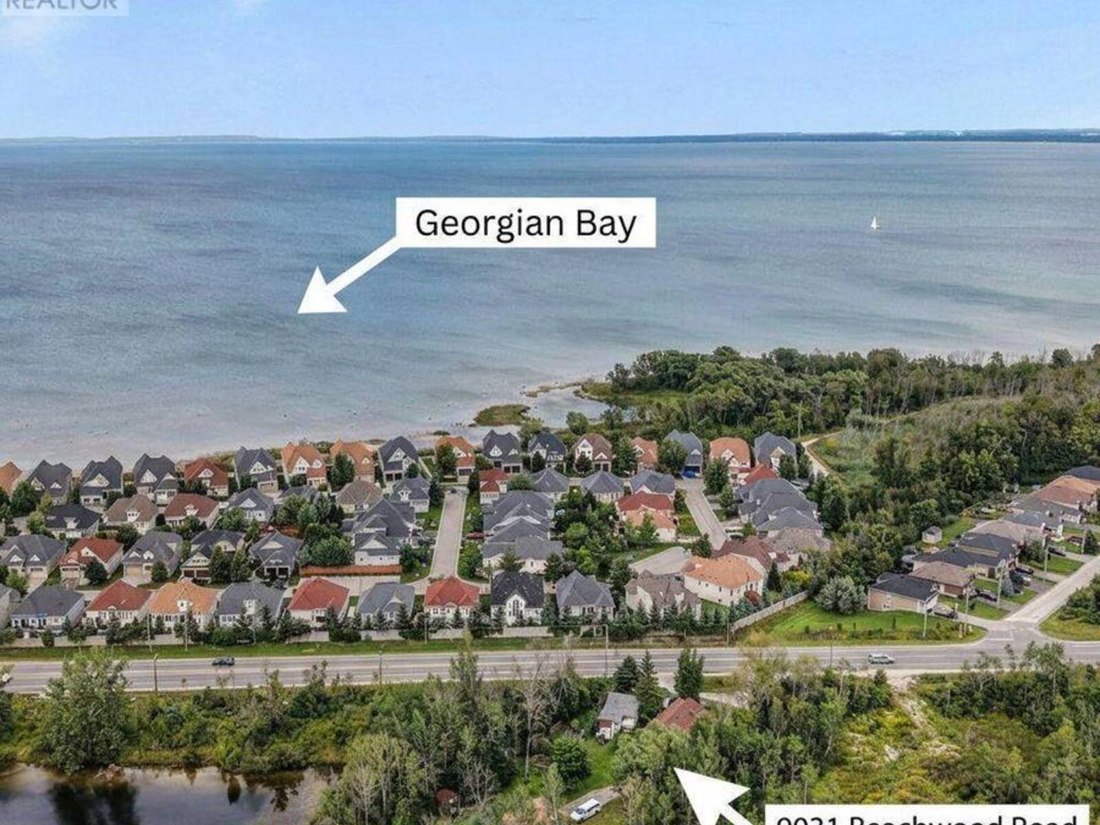 9031 BEACHWOOD ROAD, Wasaga Beach, Ontario L9Z 2X9