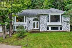 9 SILVER STREET | Huntsville Ontario | Slide Image Two