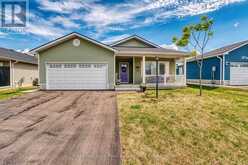 252 LAKE BREEZE DRIVE | Goderich Ontario | Slide Image One