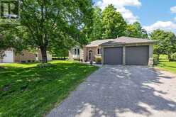 48 FAIRWAY CRESCENT | Wasaga Beach Ontario | Slide Image Three