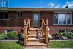 553 SPRUCE STREET | Collingwood Ontario | Slide Image Four