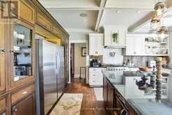1422 MUSKOKA RD 118 ROAD W | Bracebridge Ontario | Slide Image Sixteen
