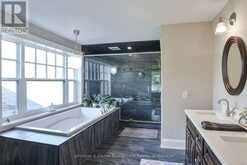 1422 MUSKOKA RD 118 ROAD W | Bracebridge Ontario | Slide Image Thirty-one