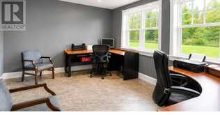 1422 MUSKOKA RD 118 ROAD W | Bracebridge Ontario | Slide Image Seventeen