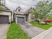 35 CANTERBURY CIRCLE | Orillia Ontario | Slide Image Two
