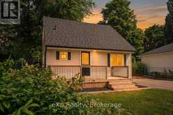 84 VICTORIA BOULEVARD | Clinton Ontario | Slide Image Three