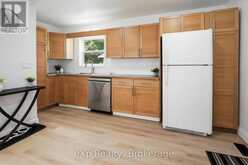 84 VICTORIA BOULEVARD | Clinton Ontario | Slide Image Nine