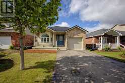 952 GZOWSKI STREET | Fergus Ontario | Slide Image One