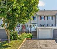 570 JOHN STREET S | Gravenhurst Ontario | Slide Image One