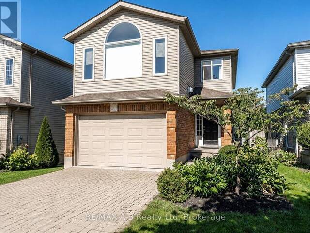 10 BUCKINGHAM DRIVE Stratford Ontario, N5A 7Z9 - 3 Bedrooms Home For Sale