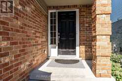 10 BUCKINGHAM DRIVE | Stratford Ontario | Slide Image Two
