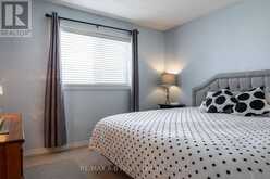 10 BUCKINGHAM DRIVE | Stratford Ontario | Slide Image Thirty