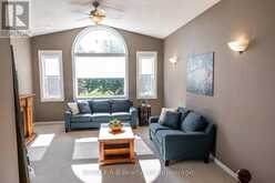 10 BUCKINGHAM DRIVE | Stratford Ontario | Slide Image Thirty-three