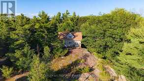 4476 ISLAND 1040/LITTLE BEAUSOLEIL ISLAND | Honey Harbour Ontario | Slide Image Nine