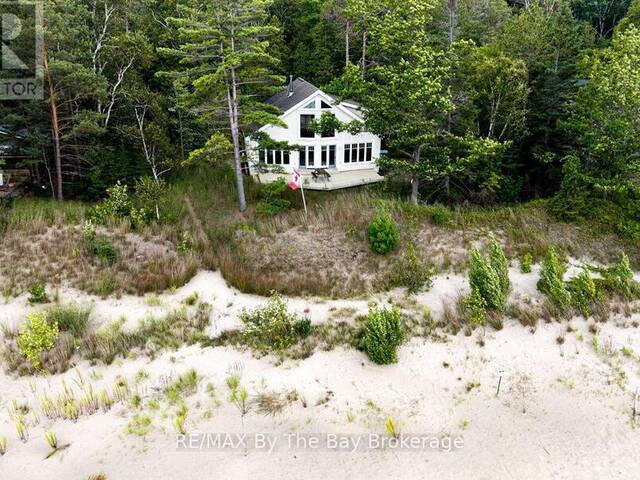 1170 SHORE LANE Wasaga Beach Ontario, L9Z 1Z8 - 2 Bedrooms Waterfront Home For sale