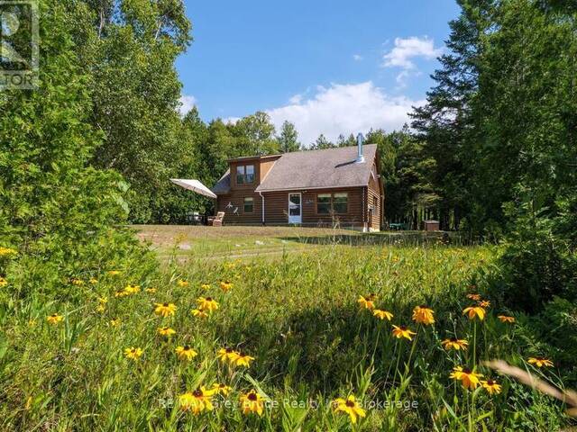 281 SHORELINE AVENUE Georgian Bluffs Ontario, N0H 2T0 - 3 Bedrooms Waterfront Home For sale
