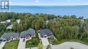 9 LAKESIDE WOODS CRESCENT | Port Elgin Ontario | Slide Image Three