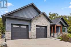 9 LAKESIDE WOODS CRESCENT | Port Elgin Ontario | Slide Image Seven