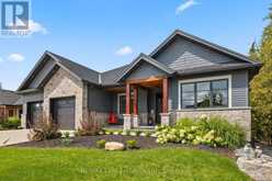 9 LAKESIDE WOODS CRESCENT | Port Elgin Ontario | Slide Image Eight